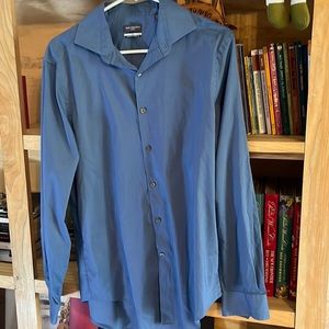 Men’s dress shirt. No pockets